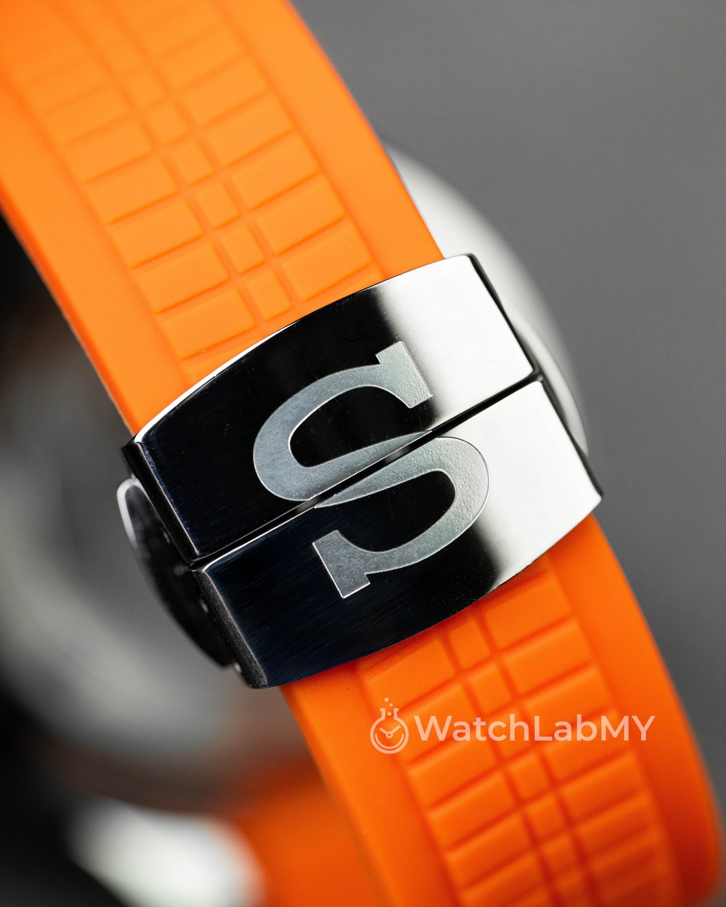 Aquanaut | Black Orange