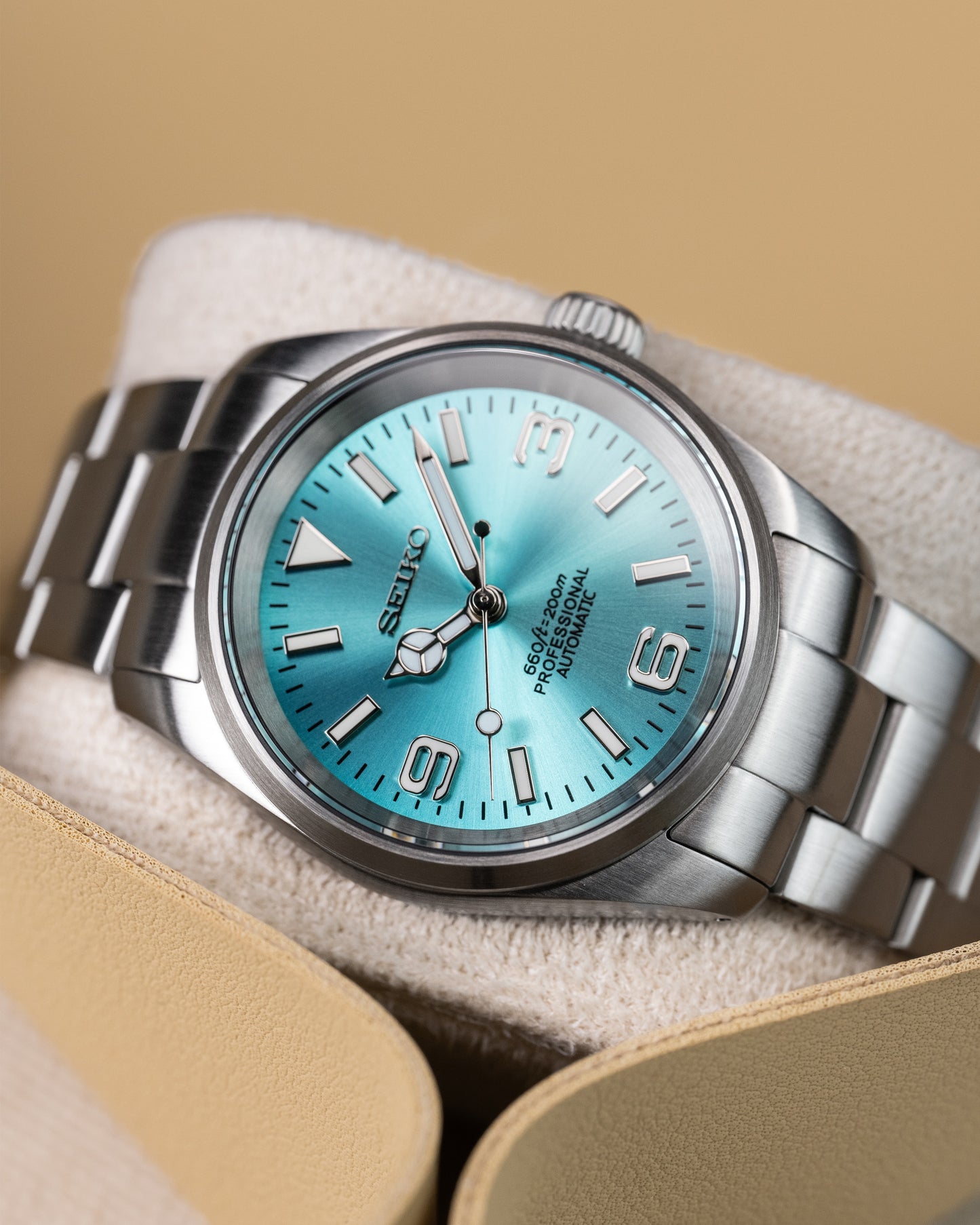 Tiffany Explorer