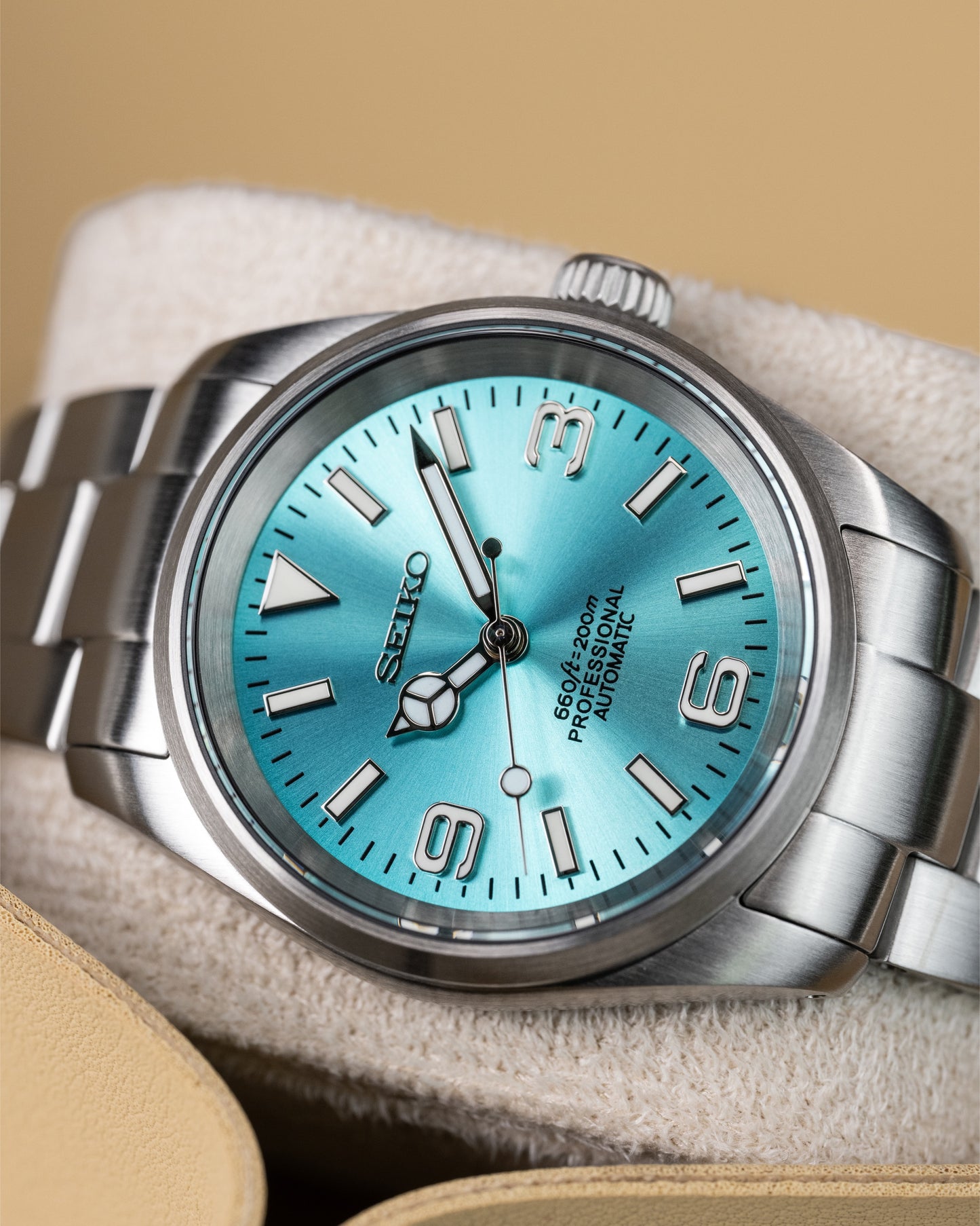 Tiffany Explorer