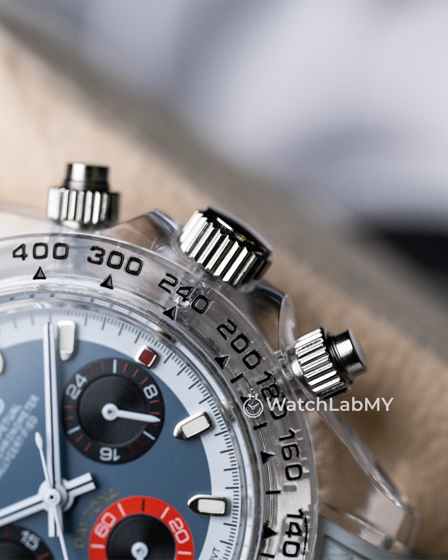 Daytona | Transparent Acrylic