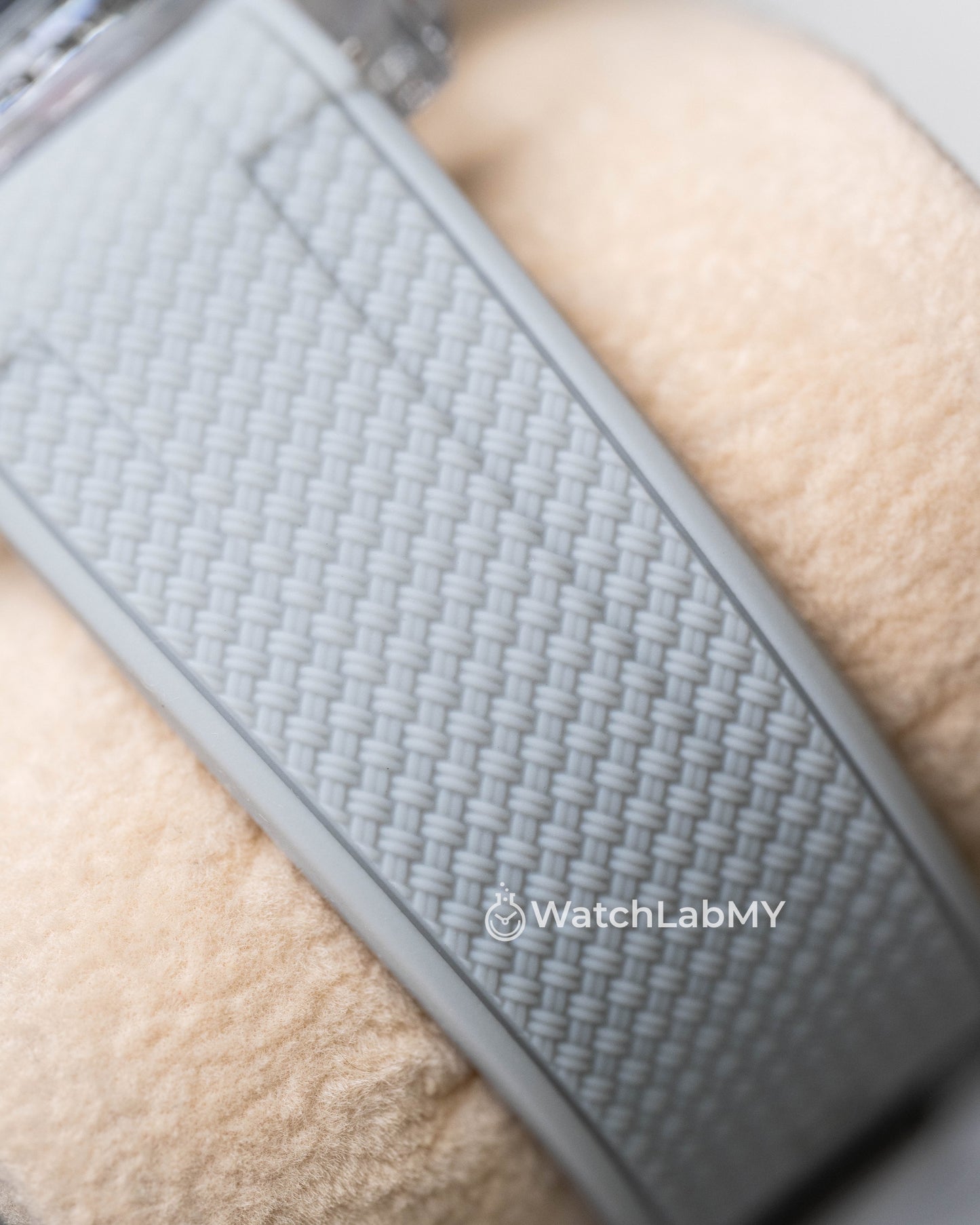 Daytona | Transparent Acrylic