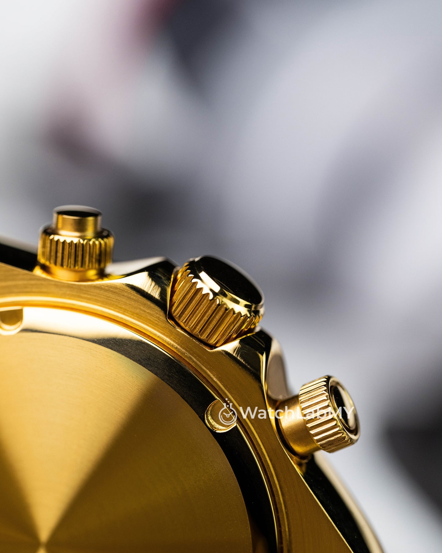 Daytona | Gold Arabic