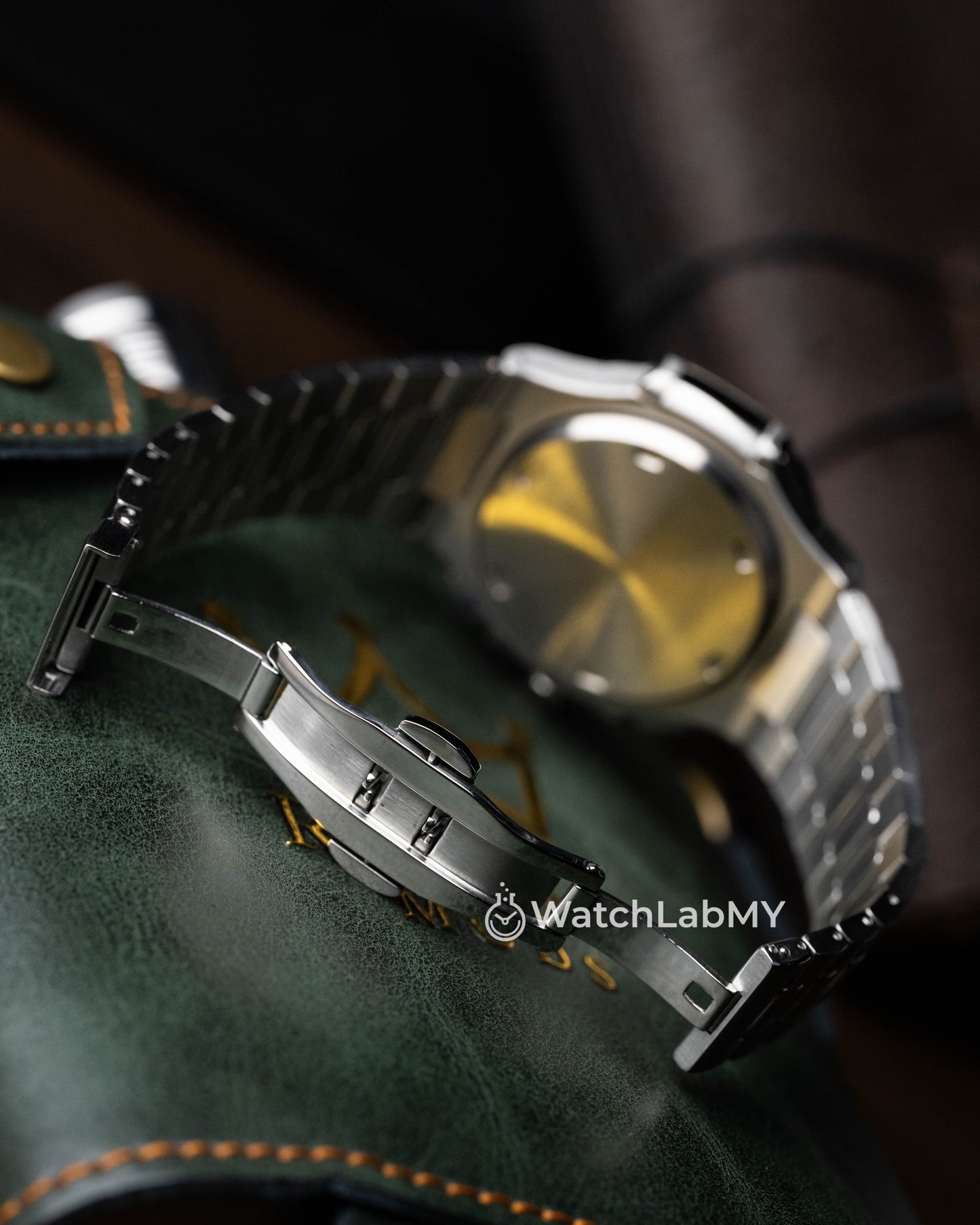 Nautilus | Black Chronograph