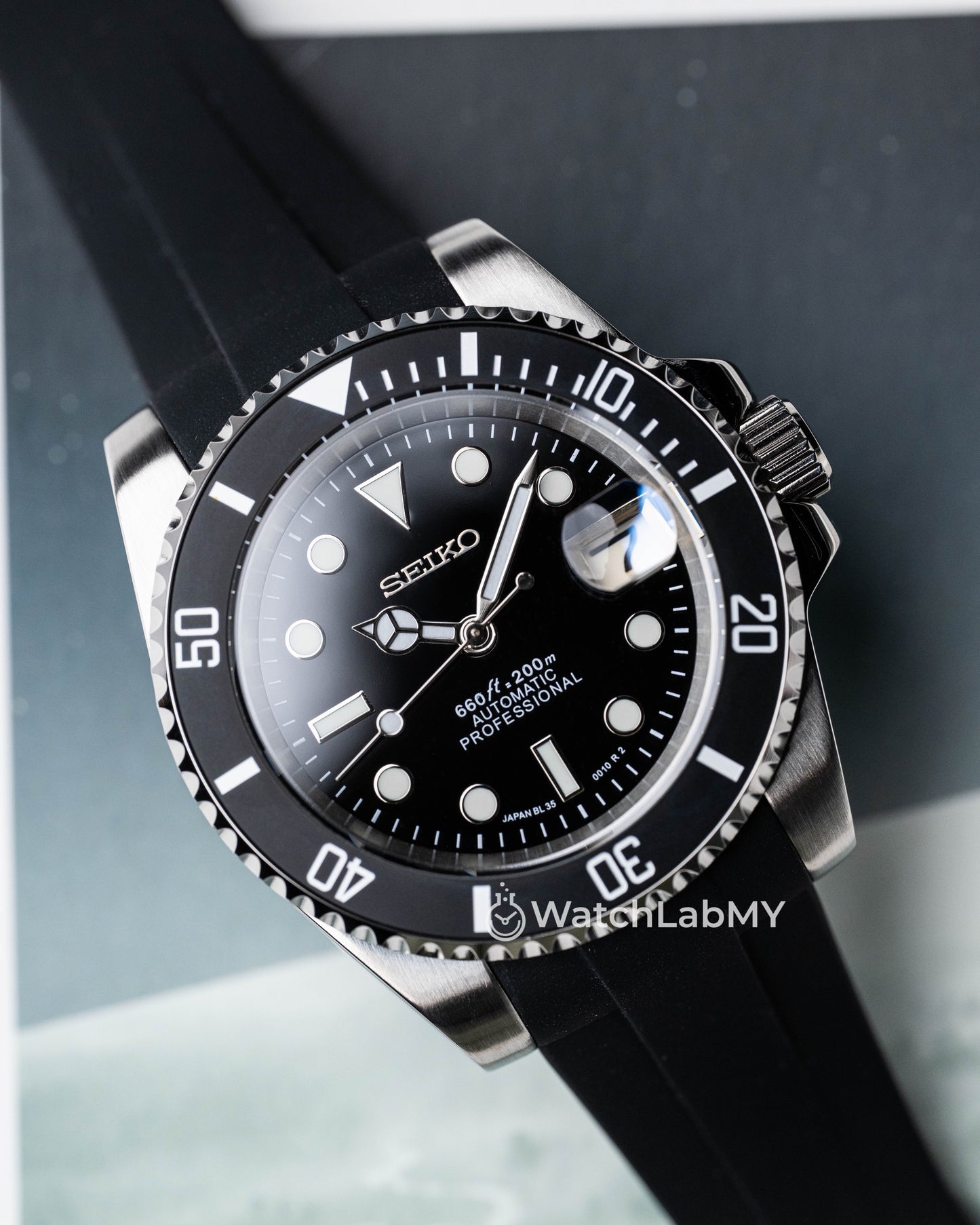 Submariner | Black Professional